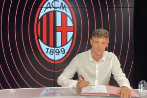 华体会体育-斯基拉：米兰边卫博佐兰零转会费加盟雷吉亚那，保留50%转售分成